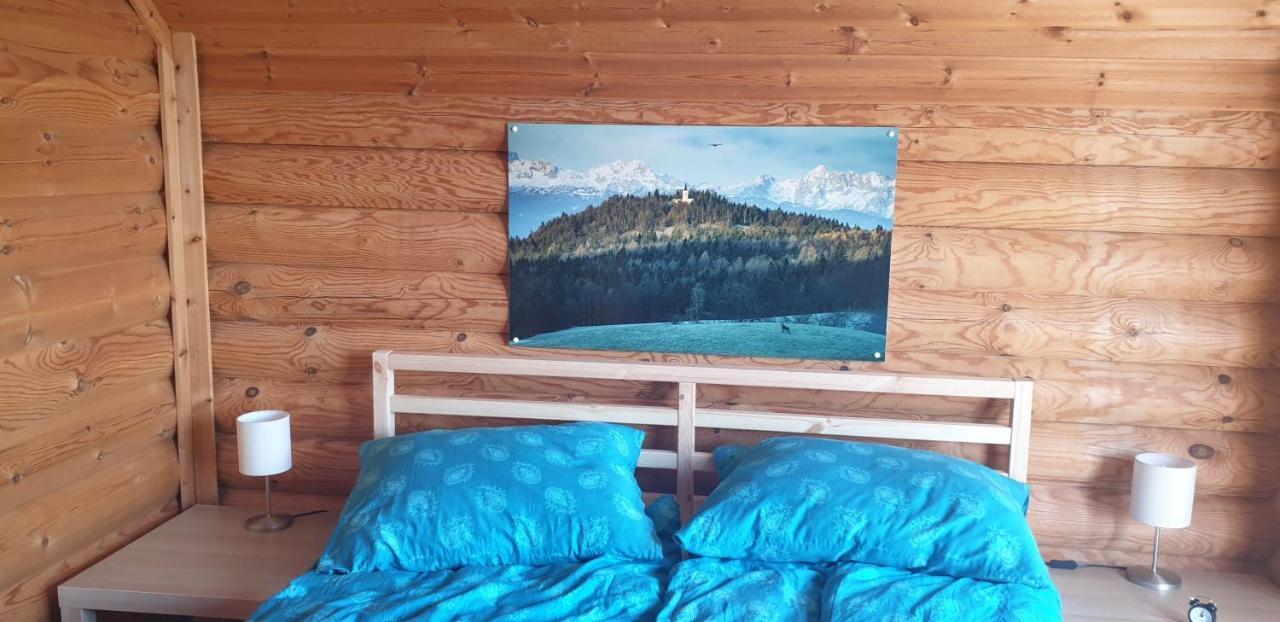 Cosy Spacious Wooden Chalet Na Hrib Stiska Vas Bagian luar foto