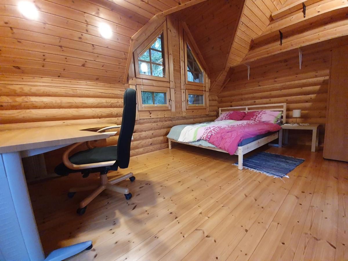 Cosy Spacious Wooden Chalet Na Hrib Stiska Vas Bagian luar foto